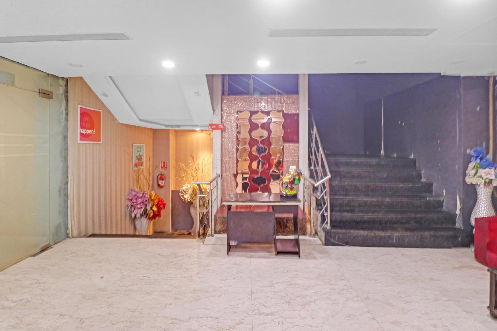 Hotel Collection O Seven Heaven Nowe Delhi Zewnętrze zdjęcie